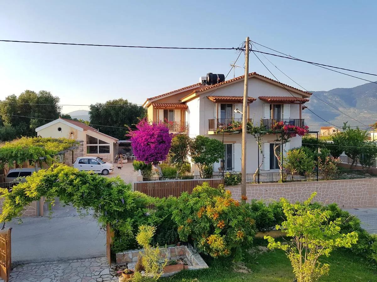 منزل للإقامة Filippos Apartments 