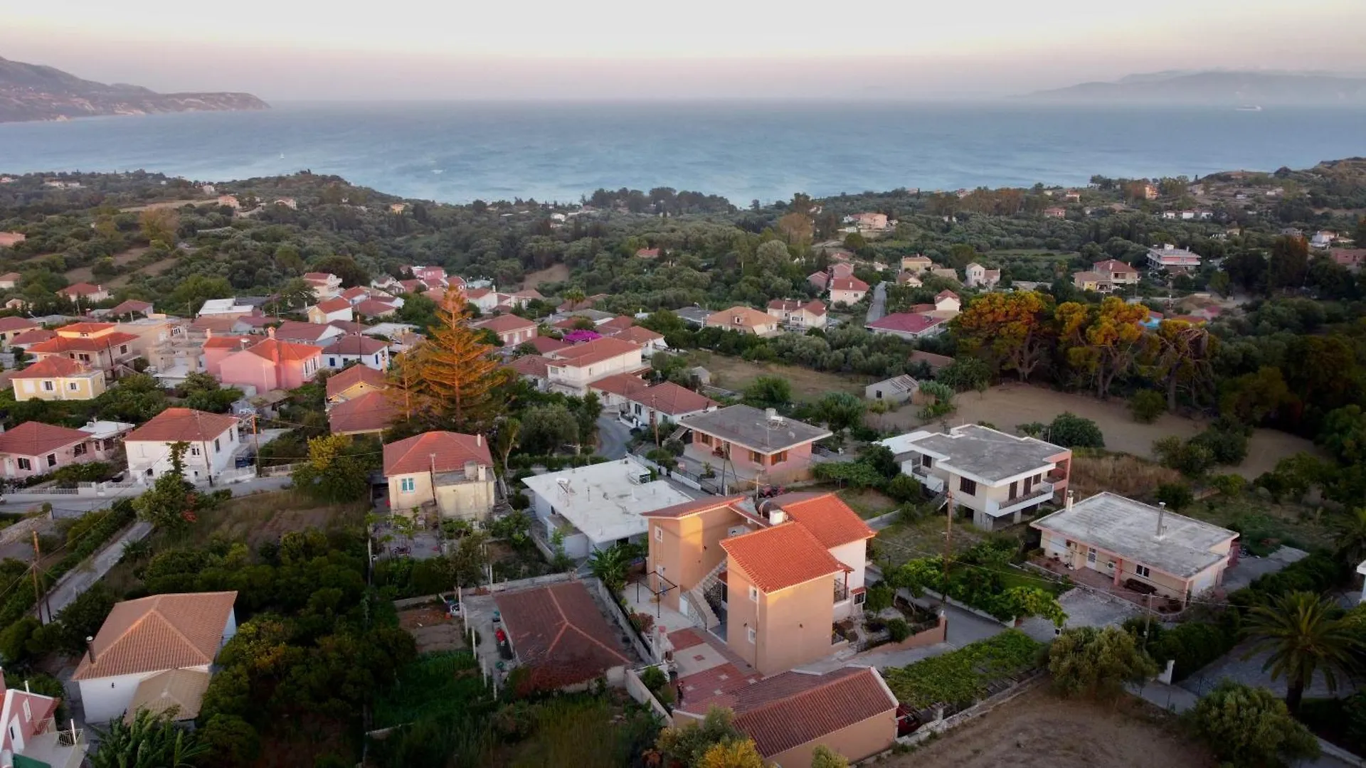 اتصالات Filippos Apartments \